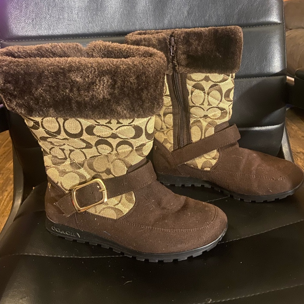 Coach Brown Mariette Fur Trimmed Winter Boots Size 9